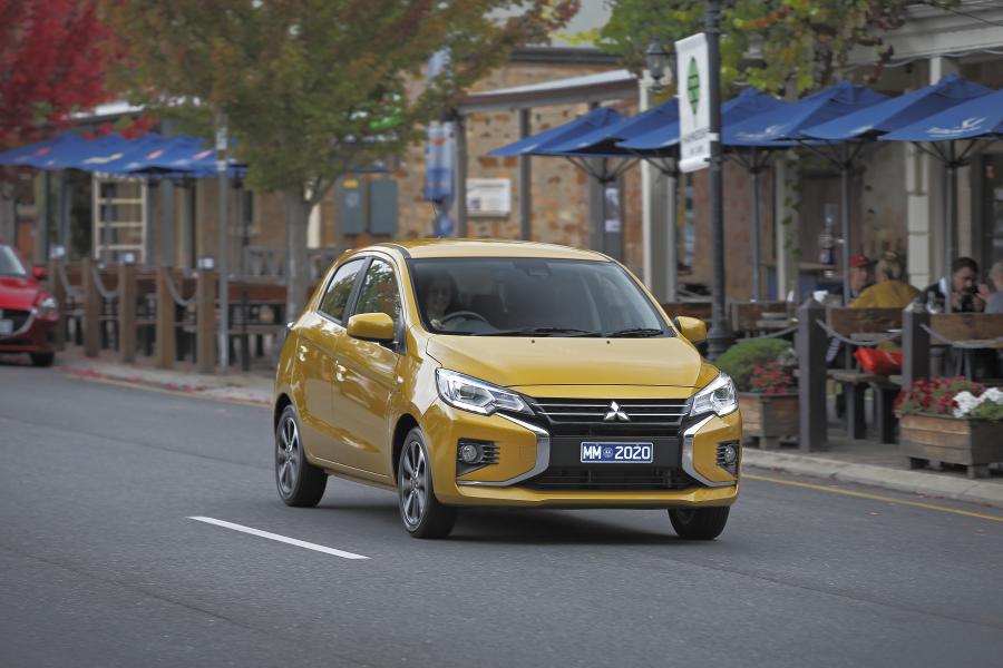  Mitsubishi Mirage 2020 года  (AU) (фото 18 из 21)